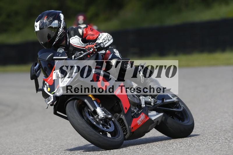 Archiv-2025/09 22.04.2025 Cornu Master School ADR/rot-rouge/21